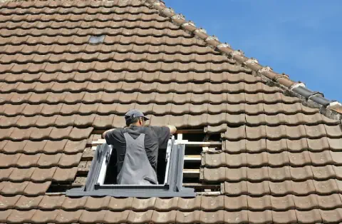 Pose de velux - Lamarche-sur-Saône